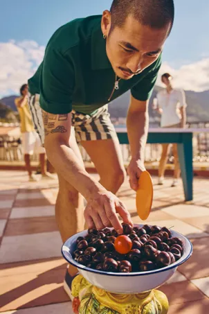 guy playing cherry pong